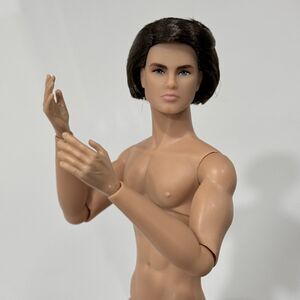 2013 Integrity Toys Dynamite Girls London Calling Cruz Doll Hommes Nude Brunette